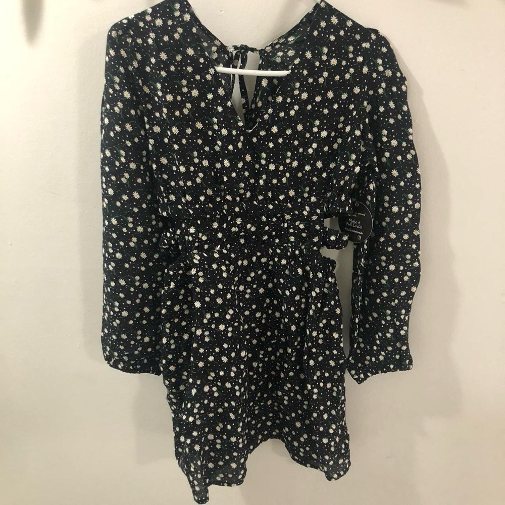 White flowers long sleeve dress